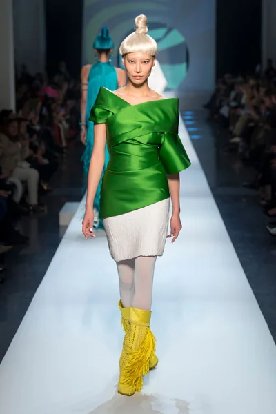 Look 26